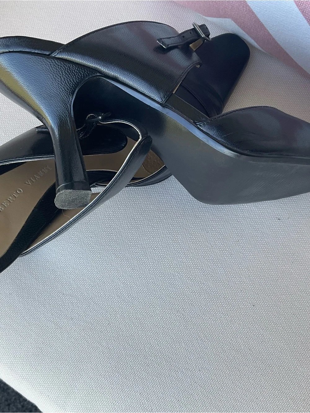 Roberto Vianni Black Leather Slingback Pointed Heels - Picture 3 of 3
